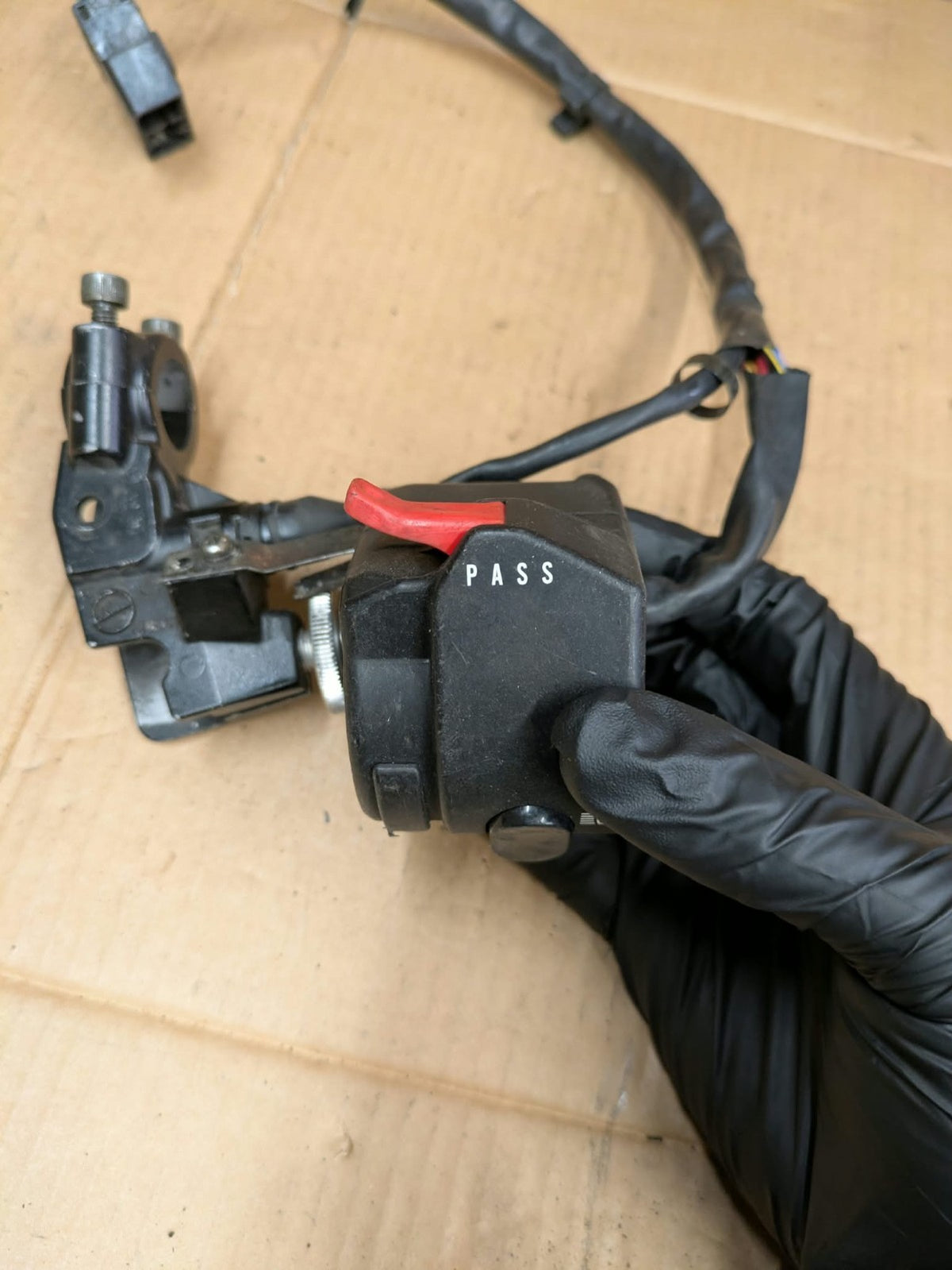 Triumph Speed Triple 1050 Left Side Handlebar Switch + Clutch Lever Bracket
