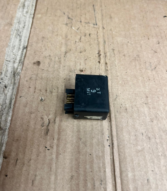 2017 - 2020 Suzuki UH 200 Burgman Indicator Turn Signal Relay | FE249JT