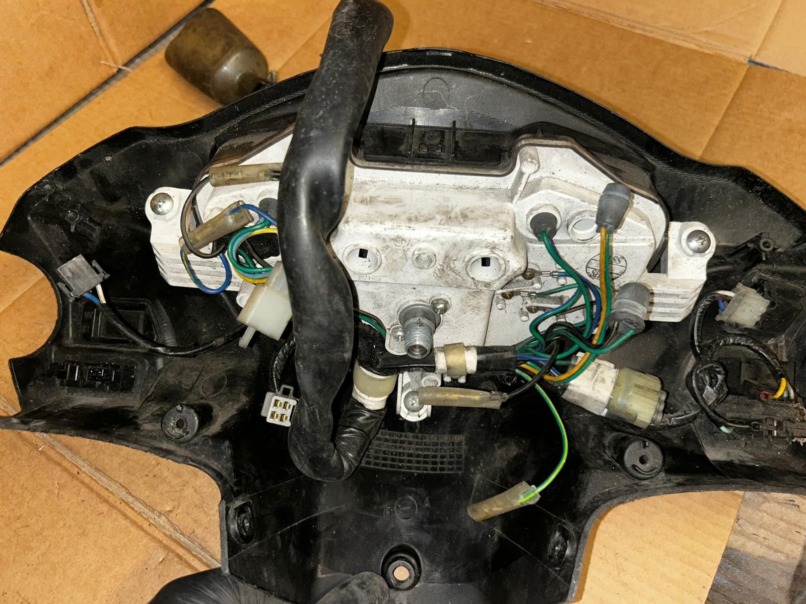 2009 Honda Lead NHX Speedo Clock Speedometer Handlebar Cover with Switches