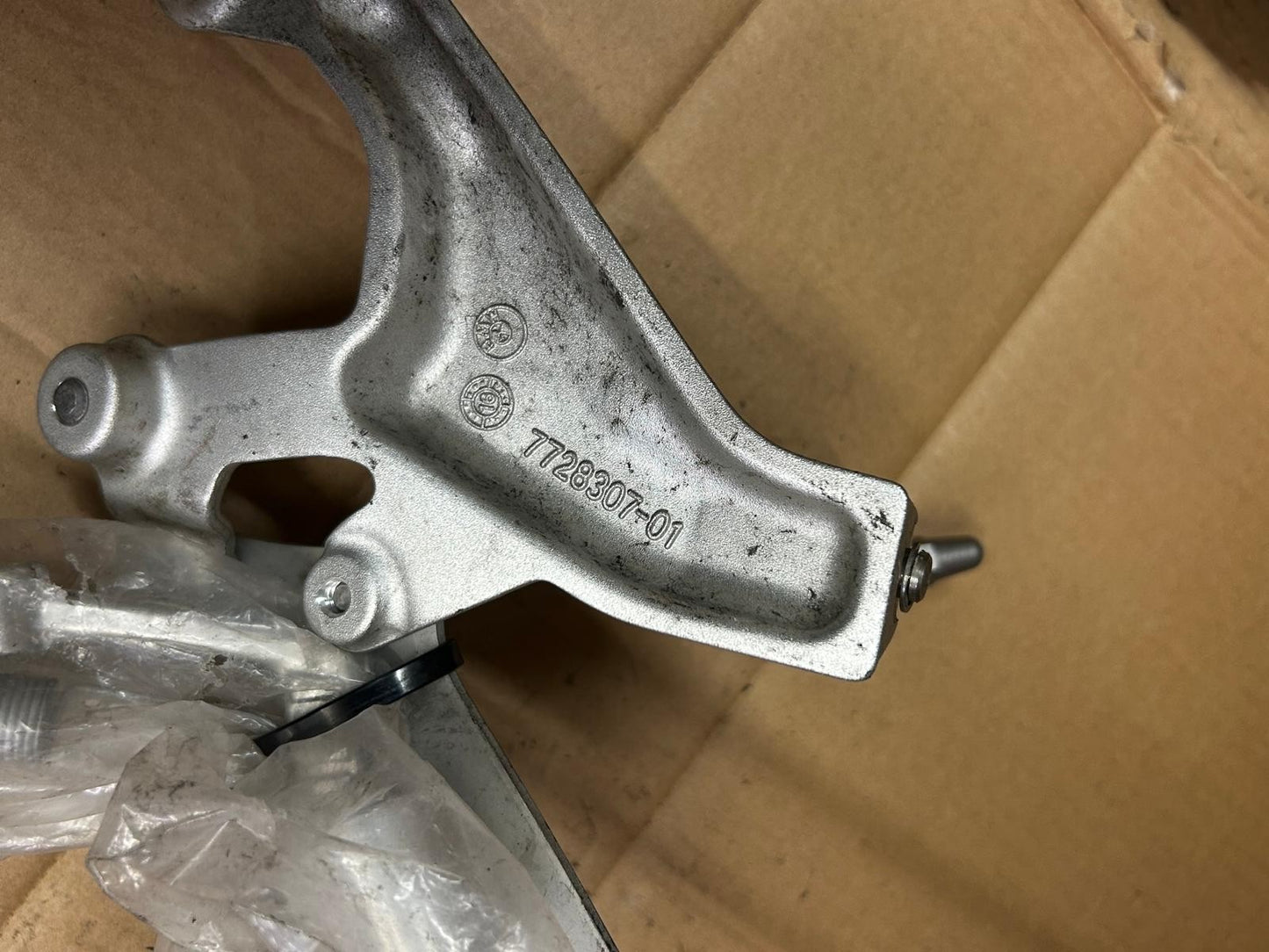 2015 - 2018 BMW S1000RR GEN 3 Left Hand Footrest | 7728307-01