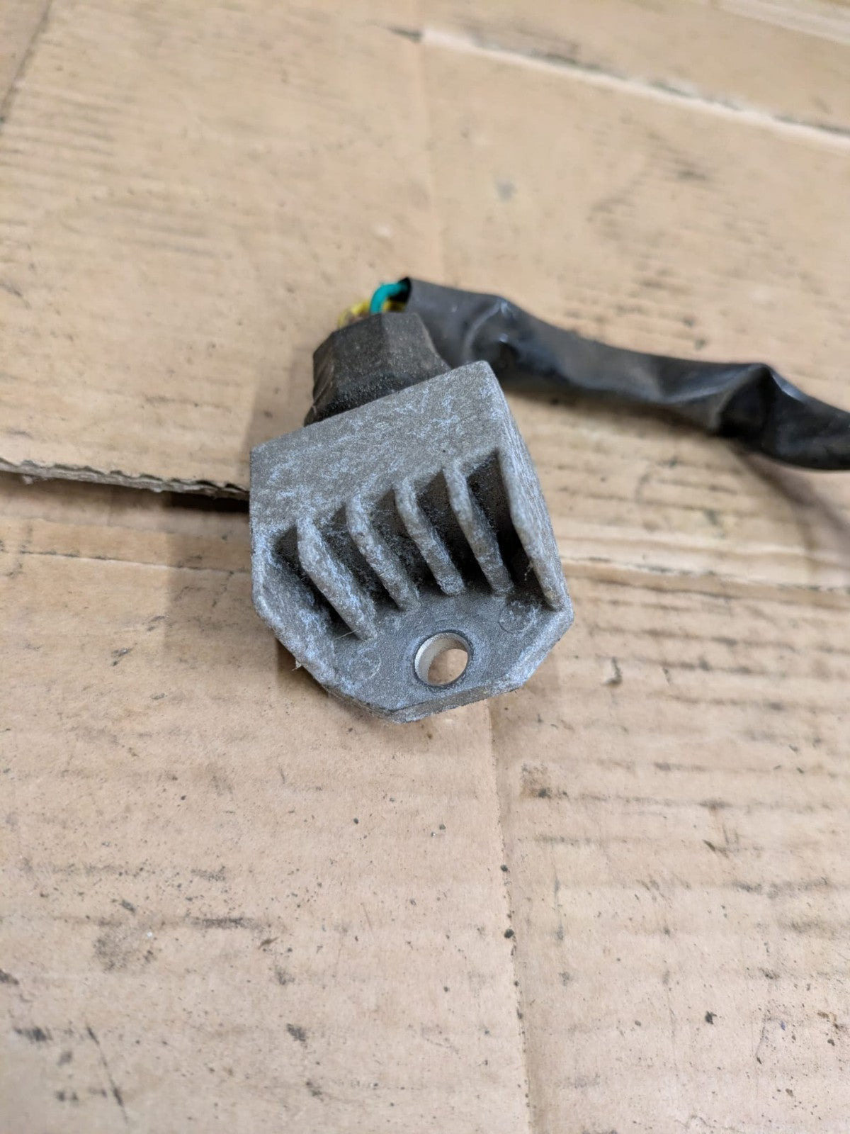 Sinnis Encanto 50 Voltage Regulator Rectifier