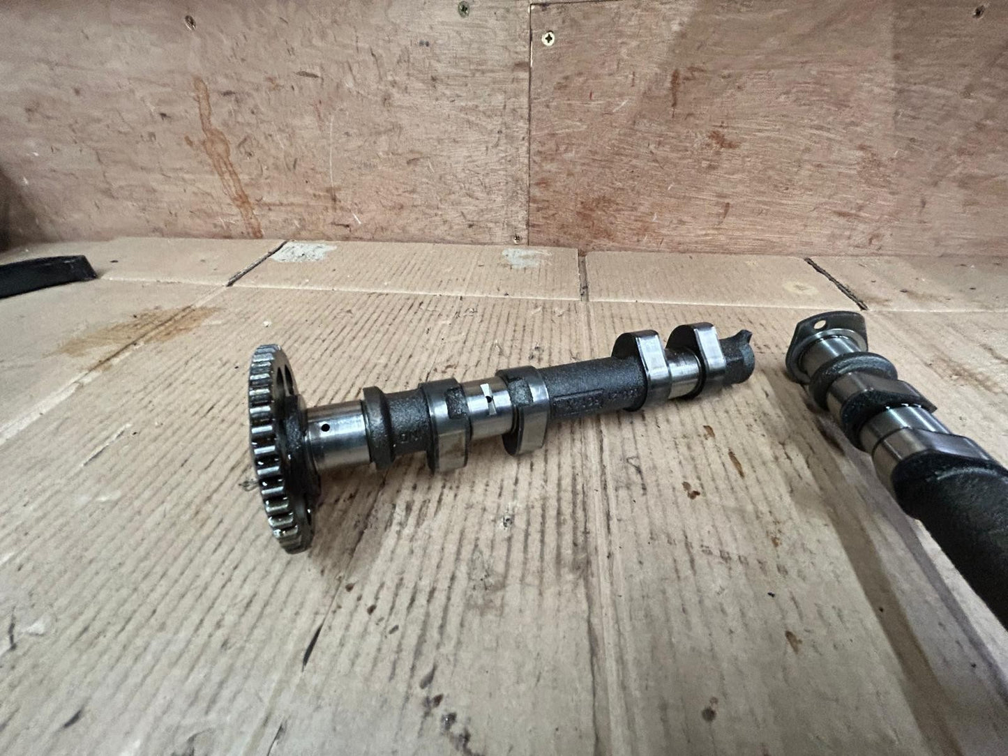 2009 BMW F800gs Intake Exhaust Camshafts | 620211 620421