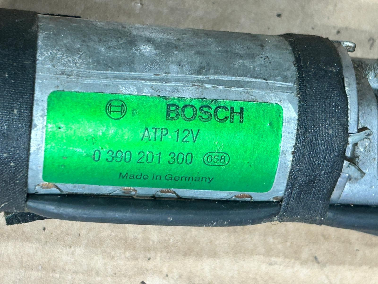 Bosch BMW 7 Series E38 Boot / Trunk Lid Lock Motor | 0390201300