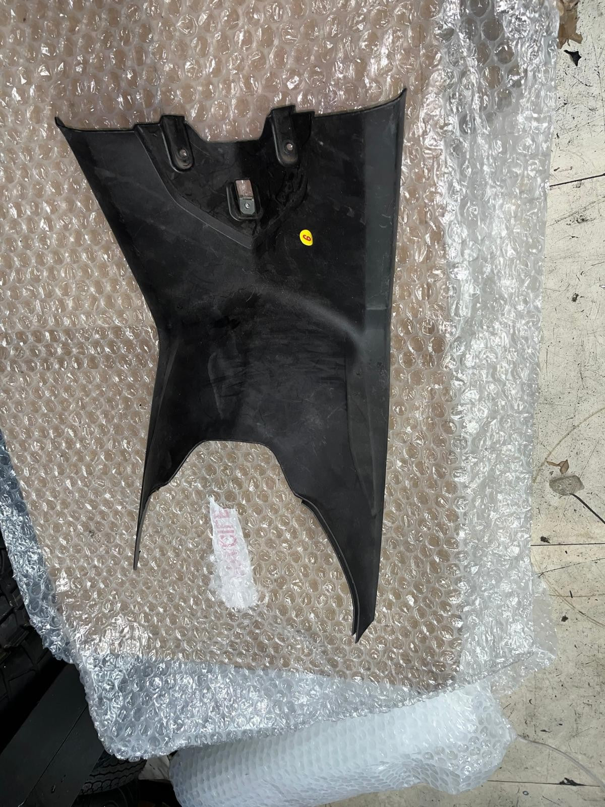 2011 BMW C600 Sport Central Tunnel Cover | 46637724904