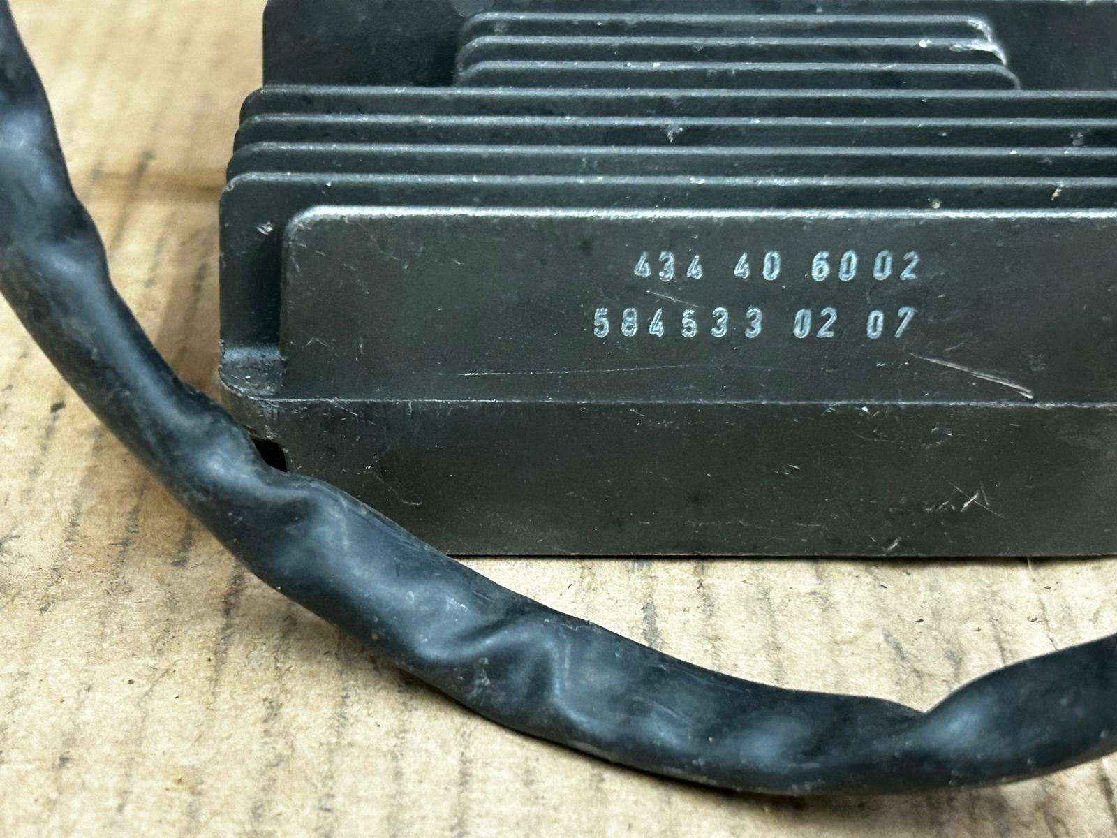 584533 | 2007 - 2015 Piaggio Vespa GTS 125 Voltage Regulator