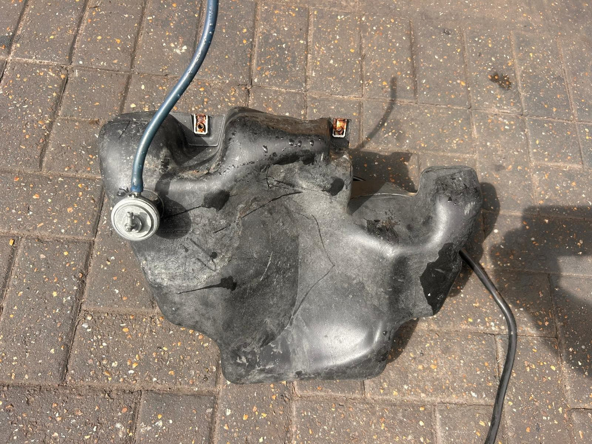2001 Vespa ET4 Cento 125 Petrol Fuel Tank