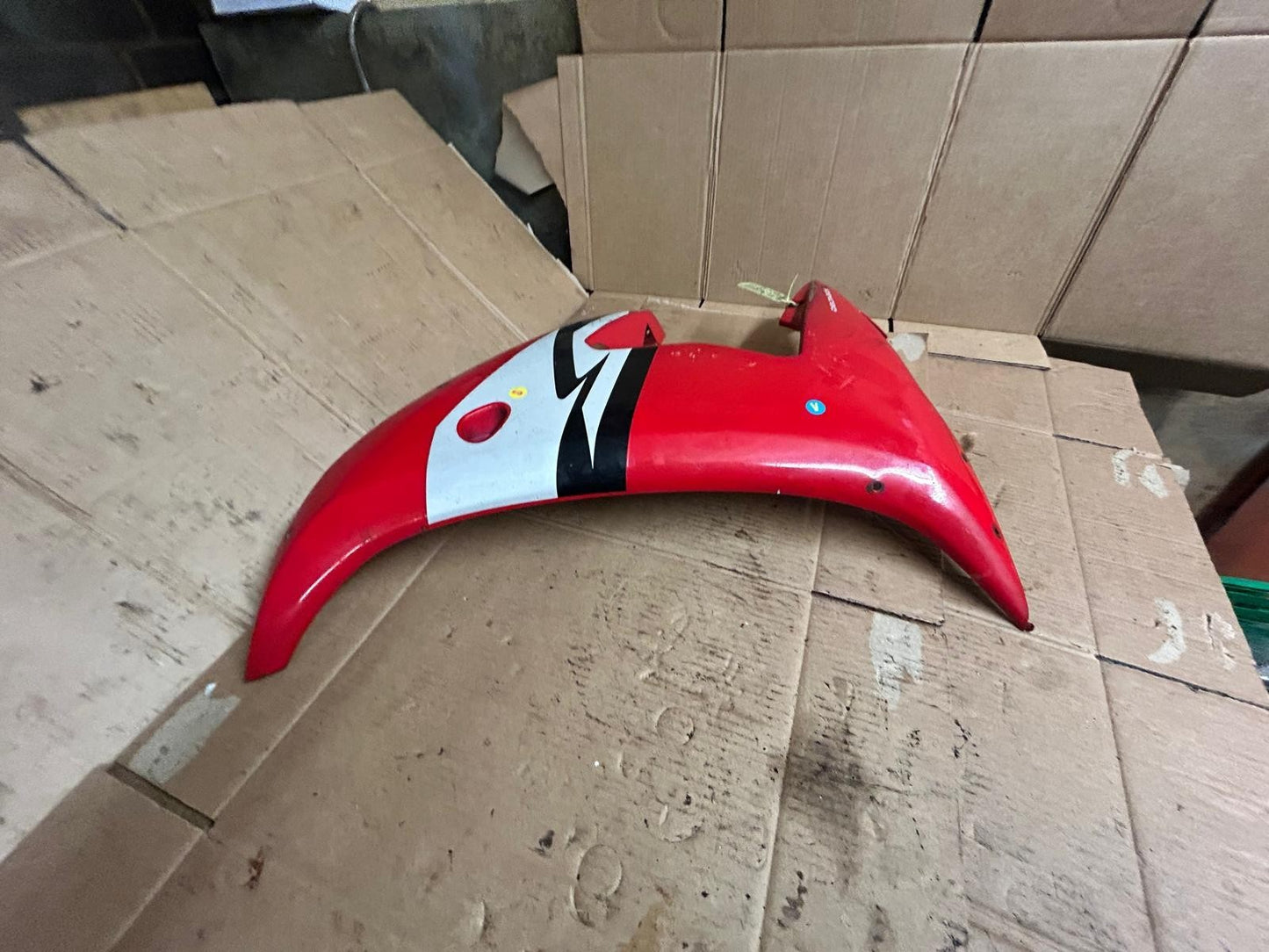 2005 - 2006 Yamaha R6 Red & White Left Side Mid Cover Fairing