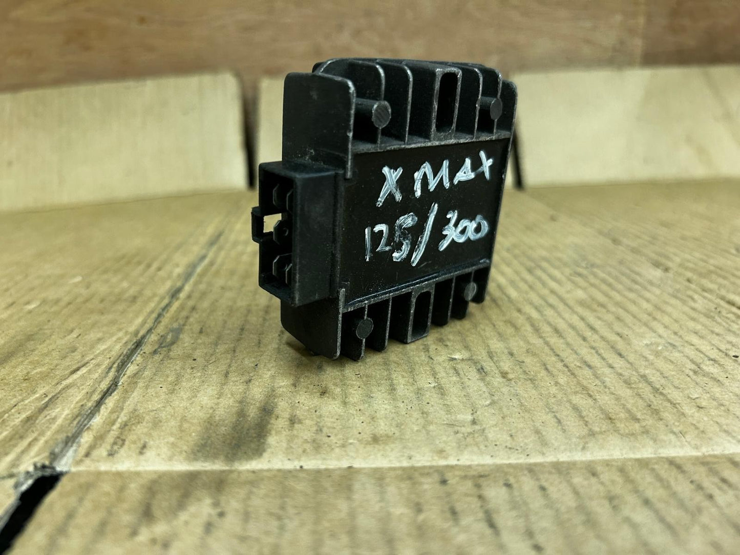 Yamaha Xmax 125 300 Voltage Regulator Rectifier