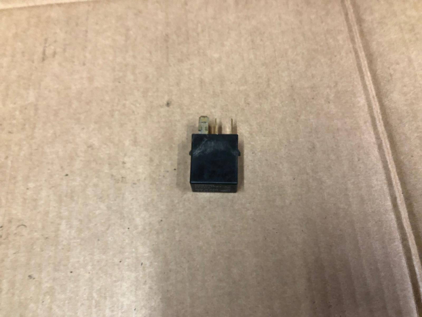 Omron 12VDC Relay | G8HN-1A4T-RJ