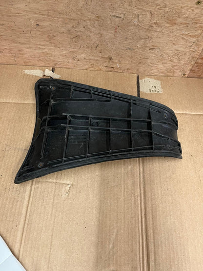 1998 - 2005 Vespa Granturismo 125 200 Battery Cover | 577182 10127