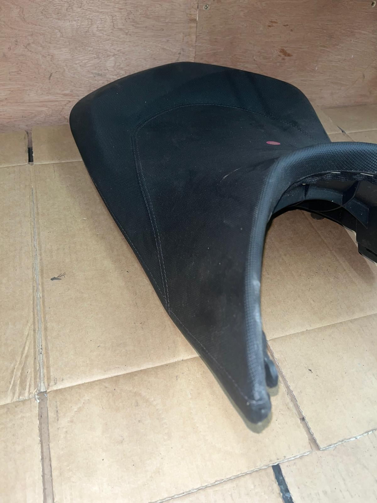 KTM Duke 690 R Front Cushion Seat | 760.07.140.000