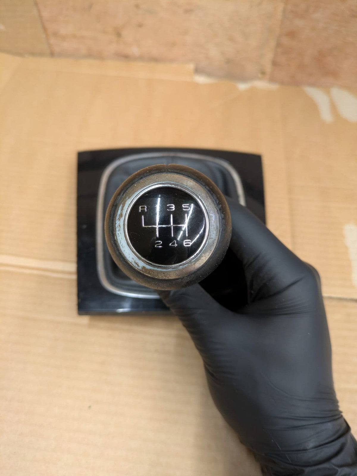 2011 Audi A3 S Line 6 Speed Gear Knob + Gaitor | 8P0863279A