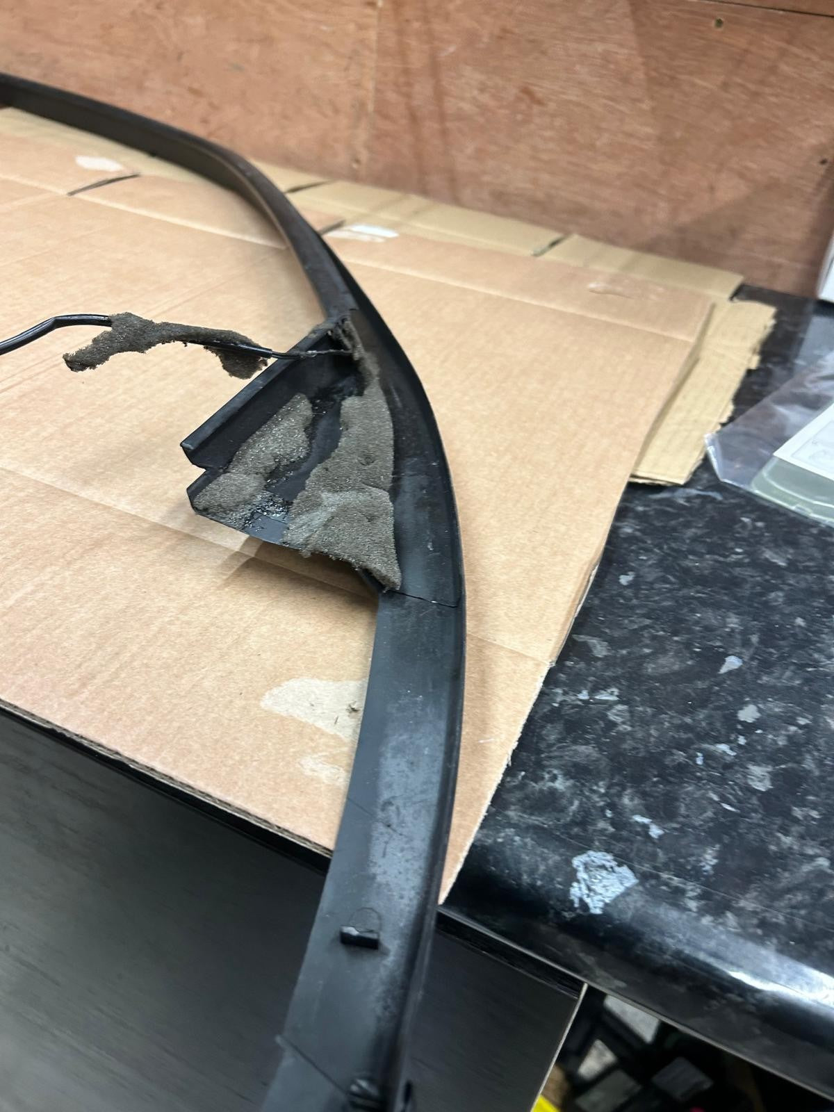 BMW 7 Series E38 Front Door Glass Trim Molding | 51348171490