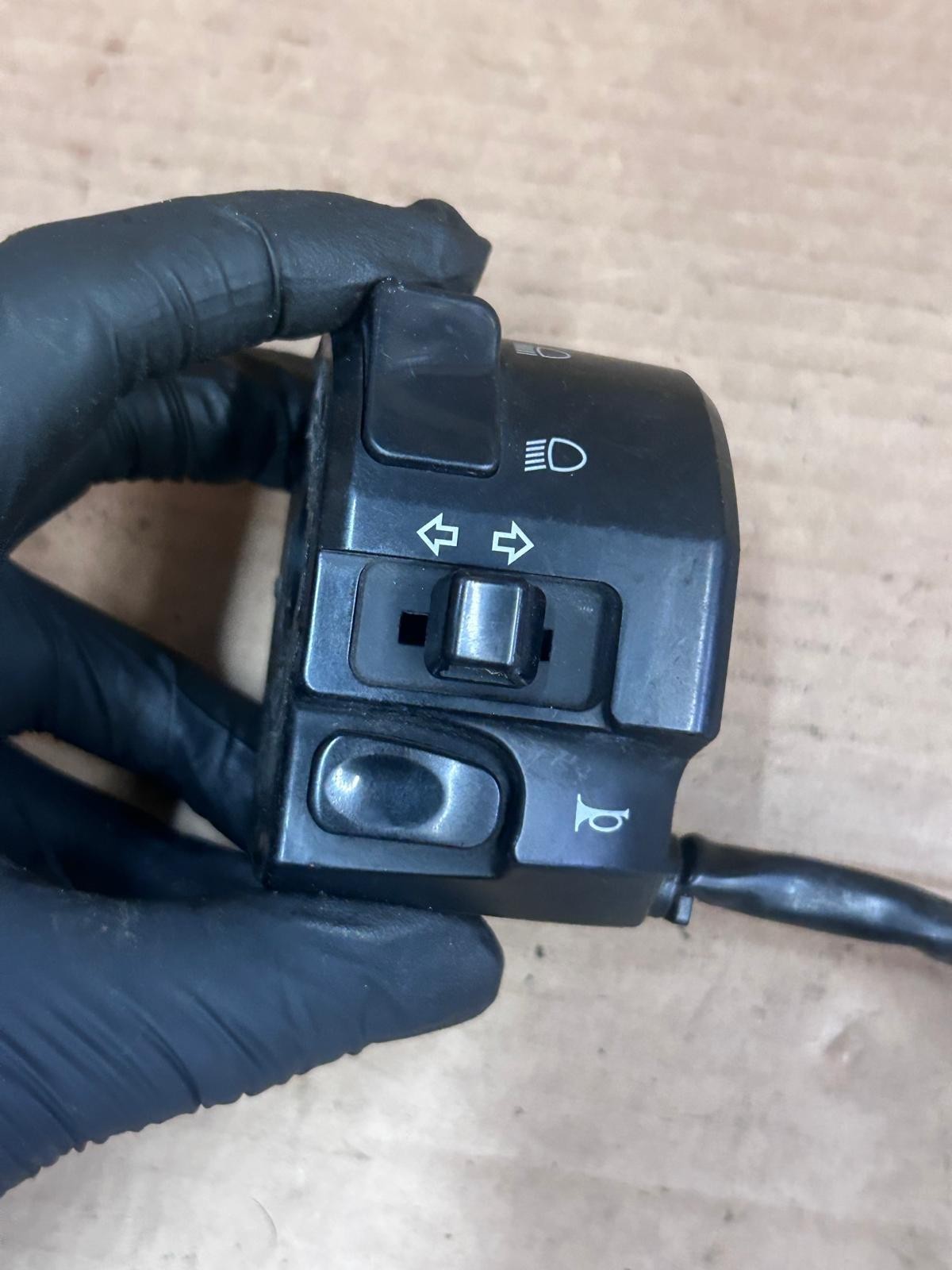 Yamaha Nmax 125 Left Side Handlebar Button Switch