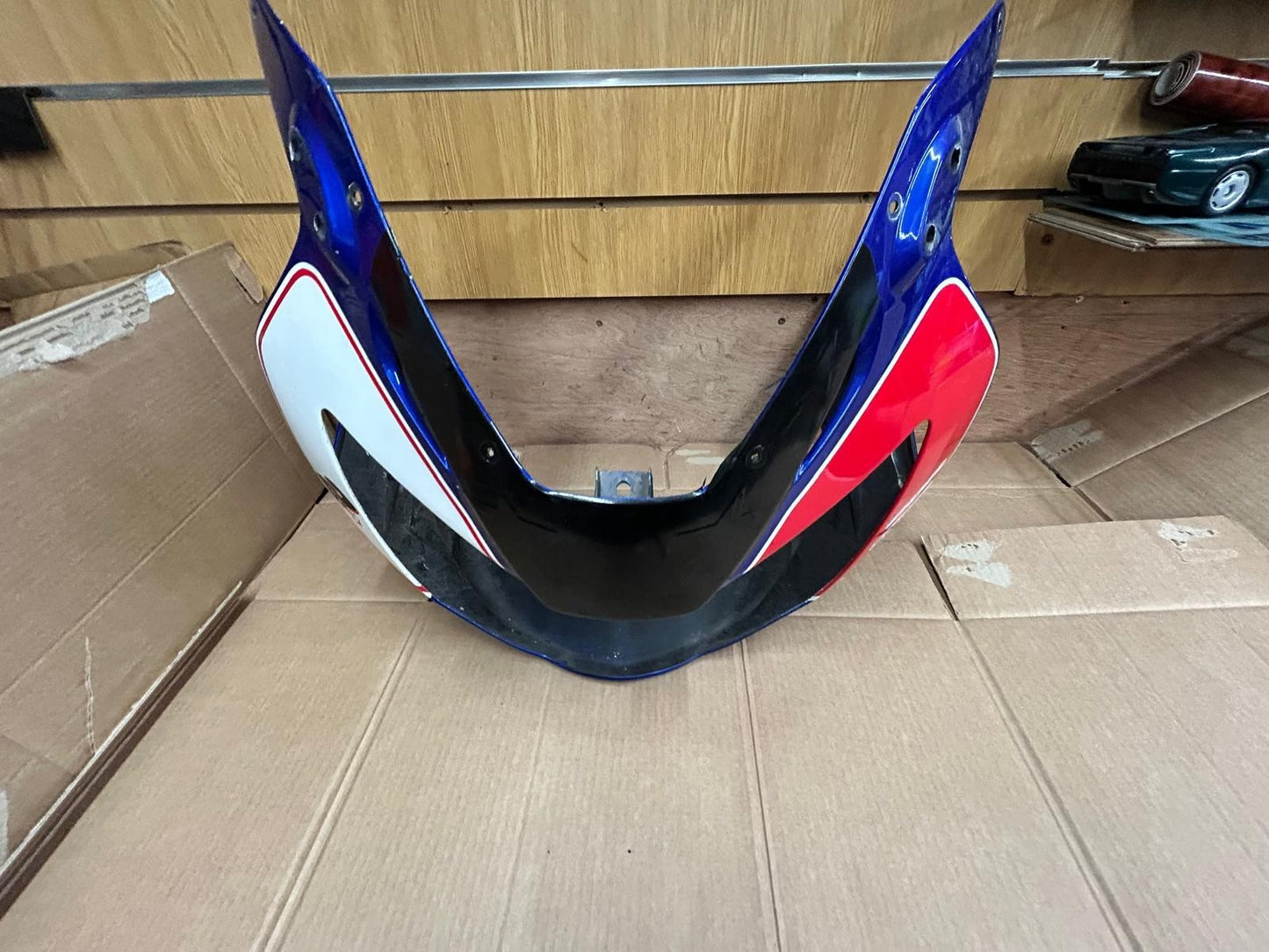 Honda CBR 900 Fireblade / CBR929RR Upper Cowl Comp | 64210-MCJA-0000