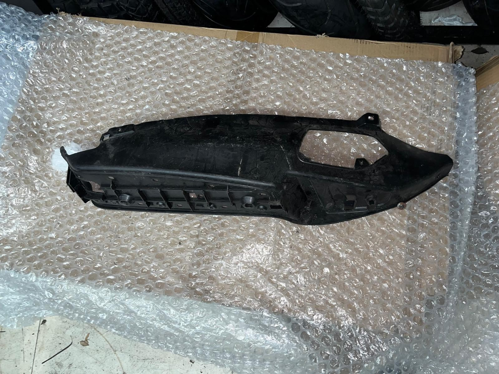 Piaggio MP3 Right Footrest Board Panel | 623076 657485000C