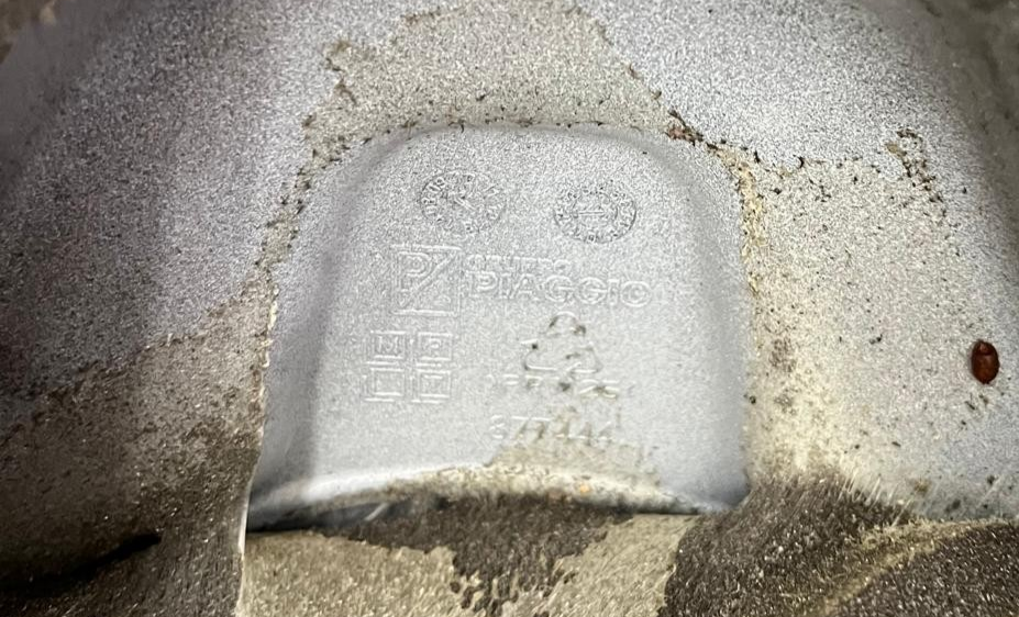 OEM Piaggio FLY 125 Transmission Cover | B0176695