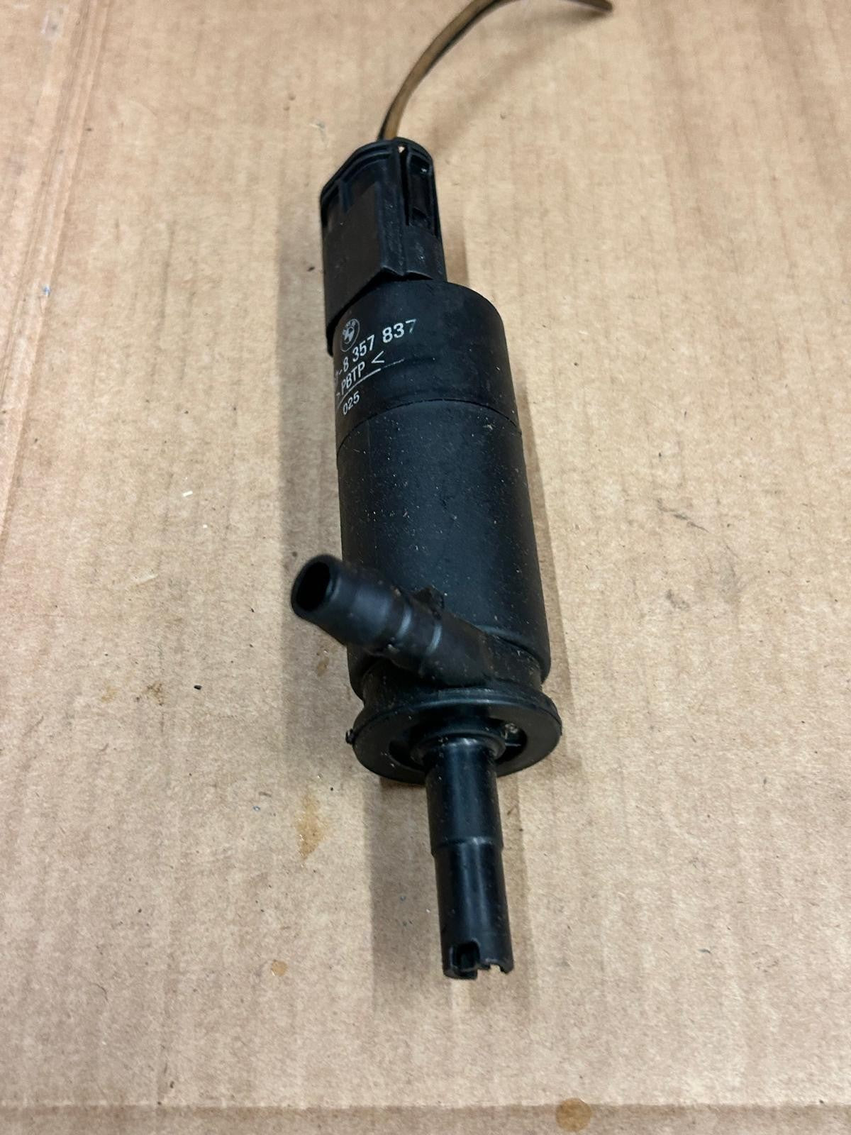 Genuine BMW 7 Series E38 Headlight Wash Pump Cleaning Device | 61678357837