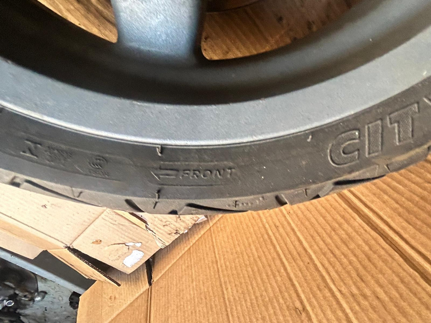 Michelin City Grip 2 Tyre 120/70/14
