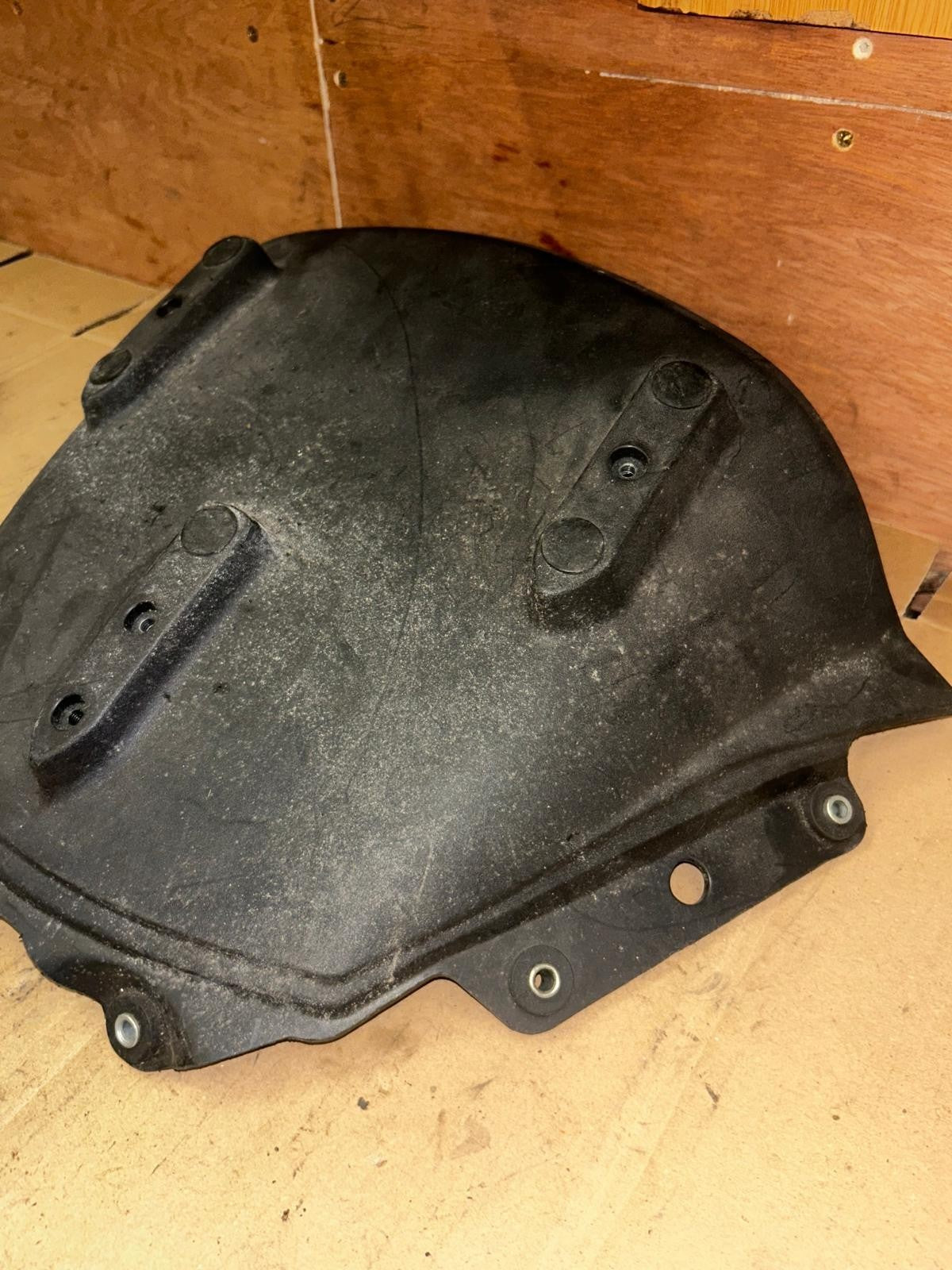 2006 - 2015 Piaggio MP3 125/250/300/400/500 Windscreen Support | 673862