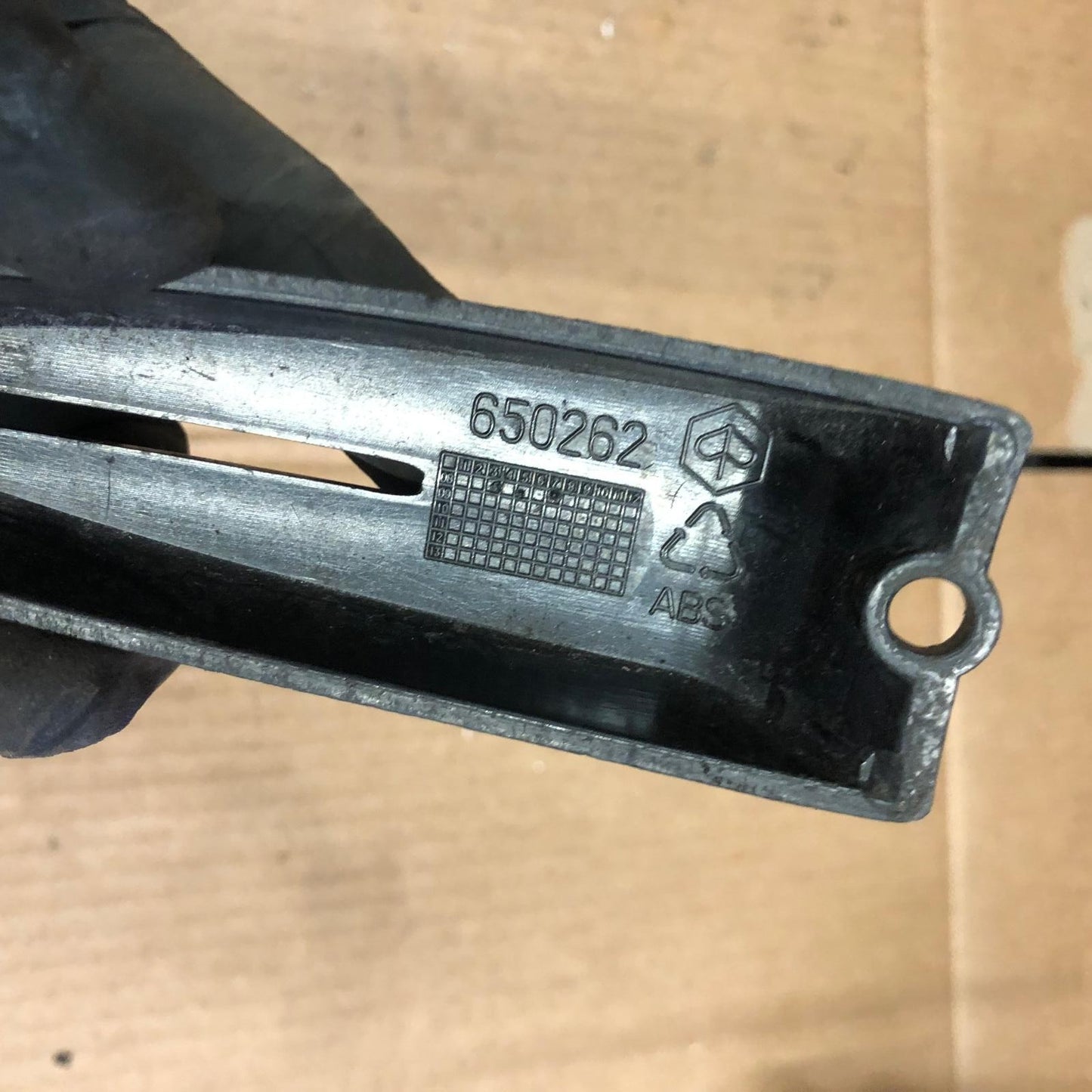 2007 - 2017 Vespa GTS Front Fender Mudguard Lower Crest | 650262