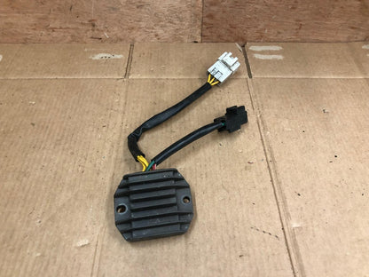 2005 - 2014 Piaggio Vespa LX 125 Touring Voltage Rectifier | SH640LA