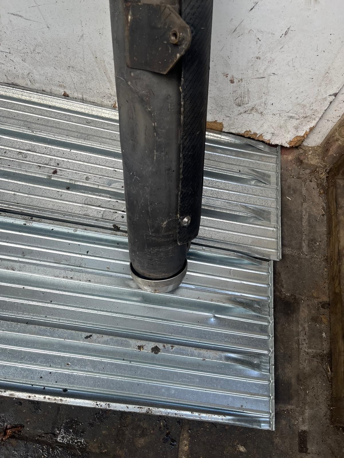 Yamaha YS 125 Exhaust