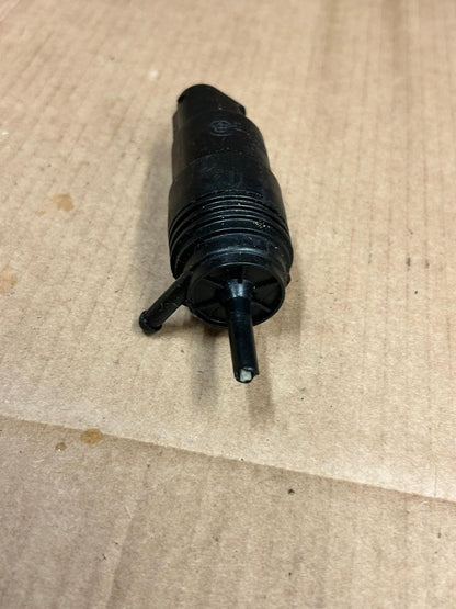 Genuine BMW 7 Series E38 Headlight Wash Pump Fluid Container | 67128360244