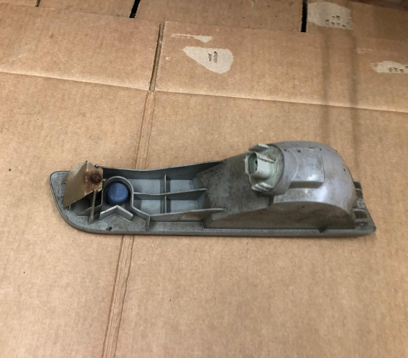 2014 Mitsubishi Outlander GX 4h PHEV Rear Bumper Left Passenger Reflector Light