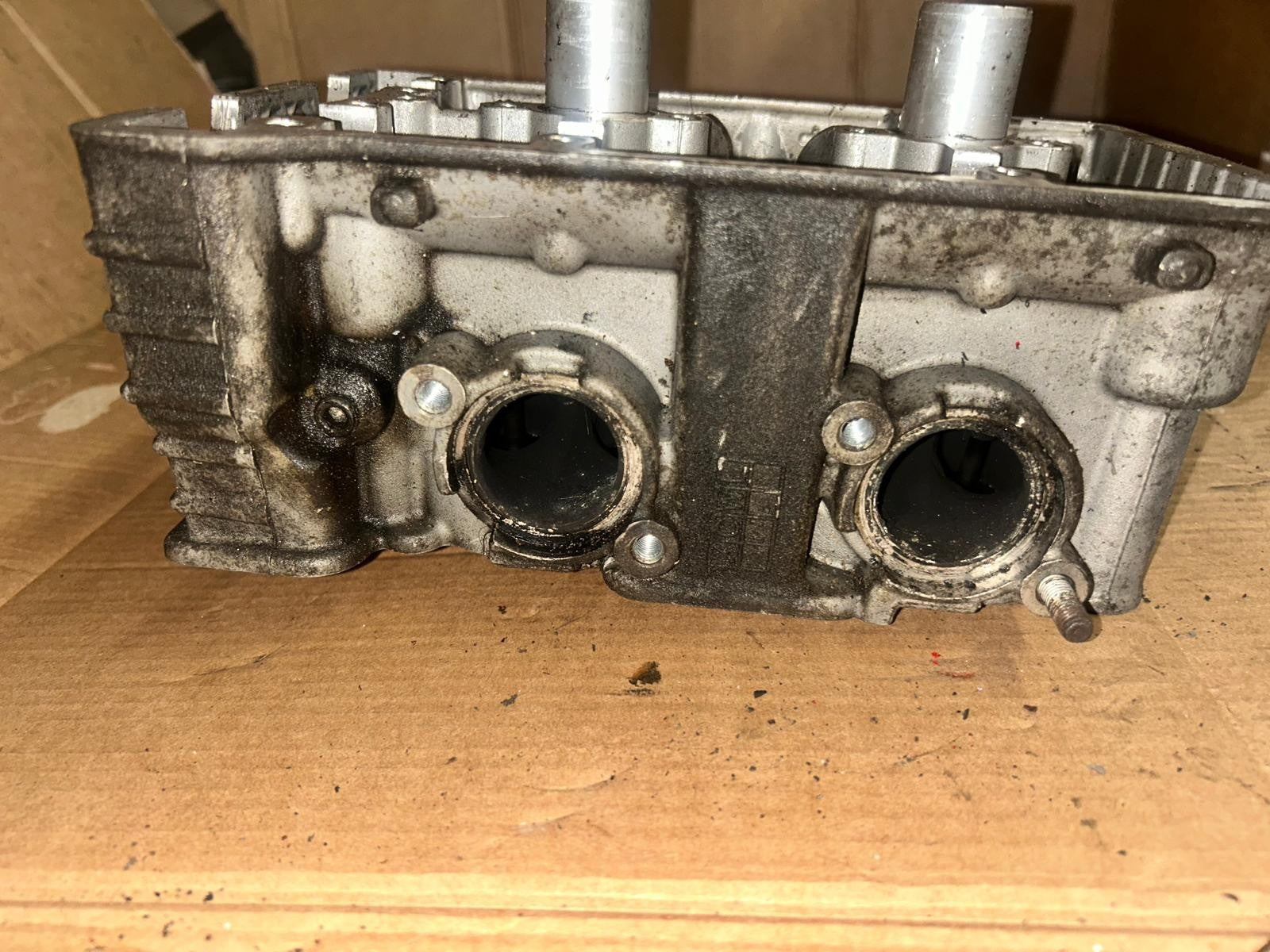 BMW C650GT Cylinder Head | 7729534 16443610