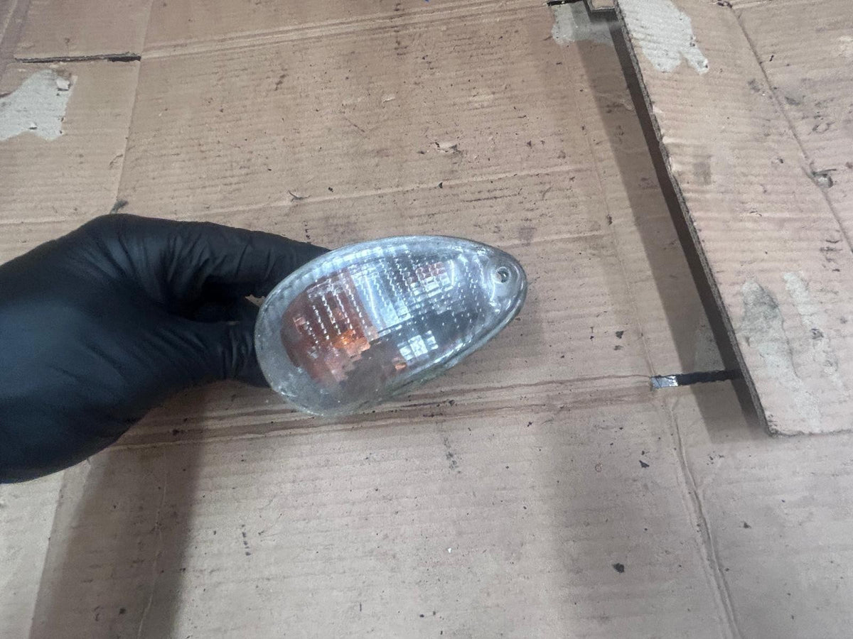 2001 Vespa ET4 Cento 125 Rear Left Indicator Turn Signal Assembly
