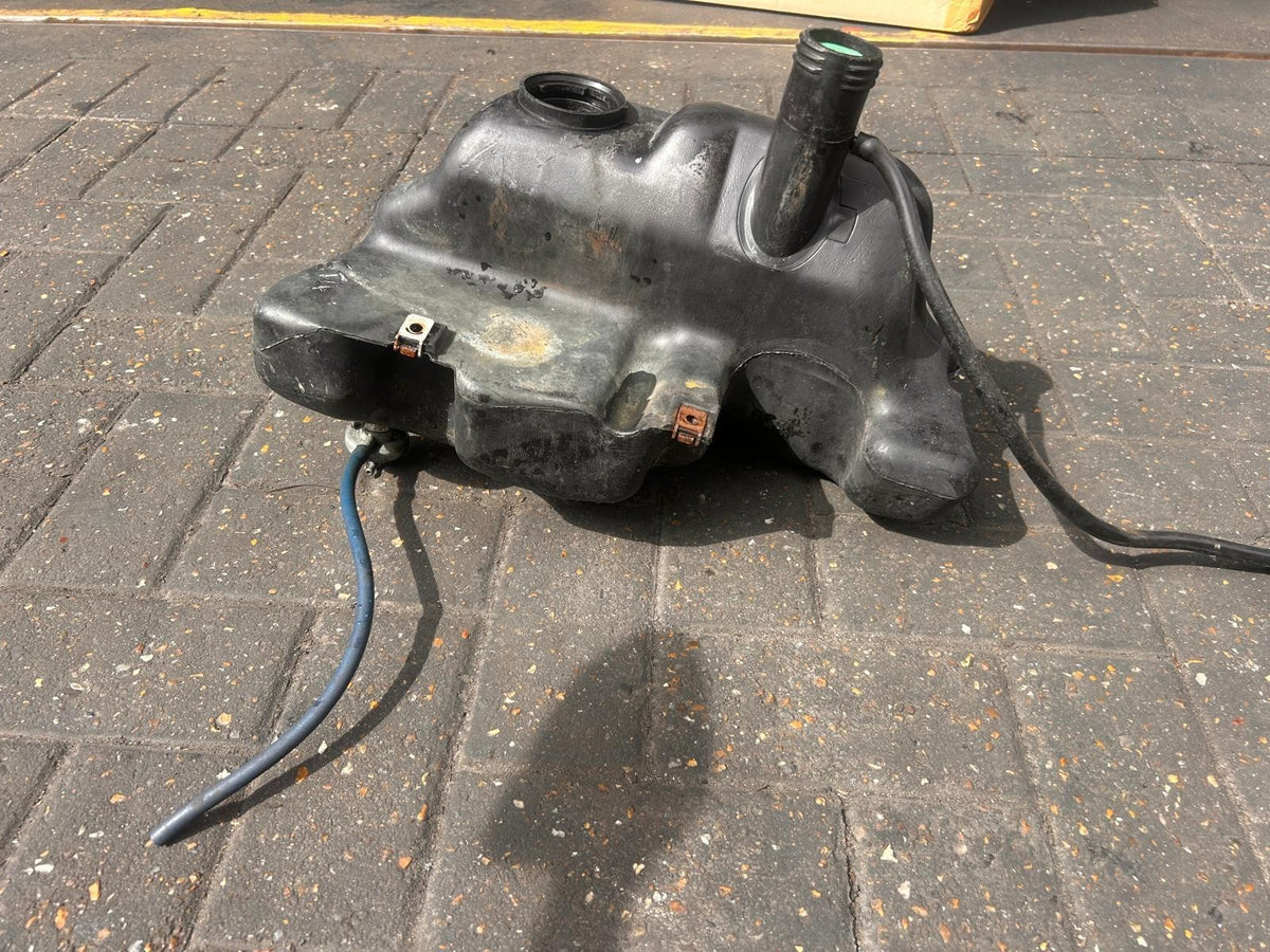 2001 Vespa ET4 Cento 125 Petrol Fuel Tank