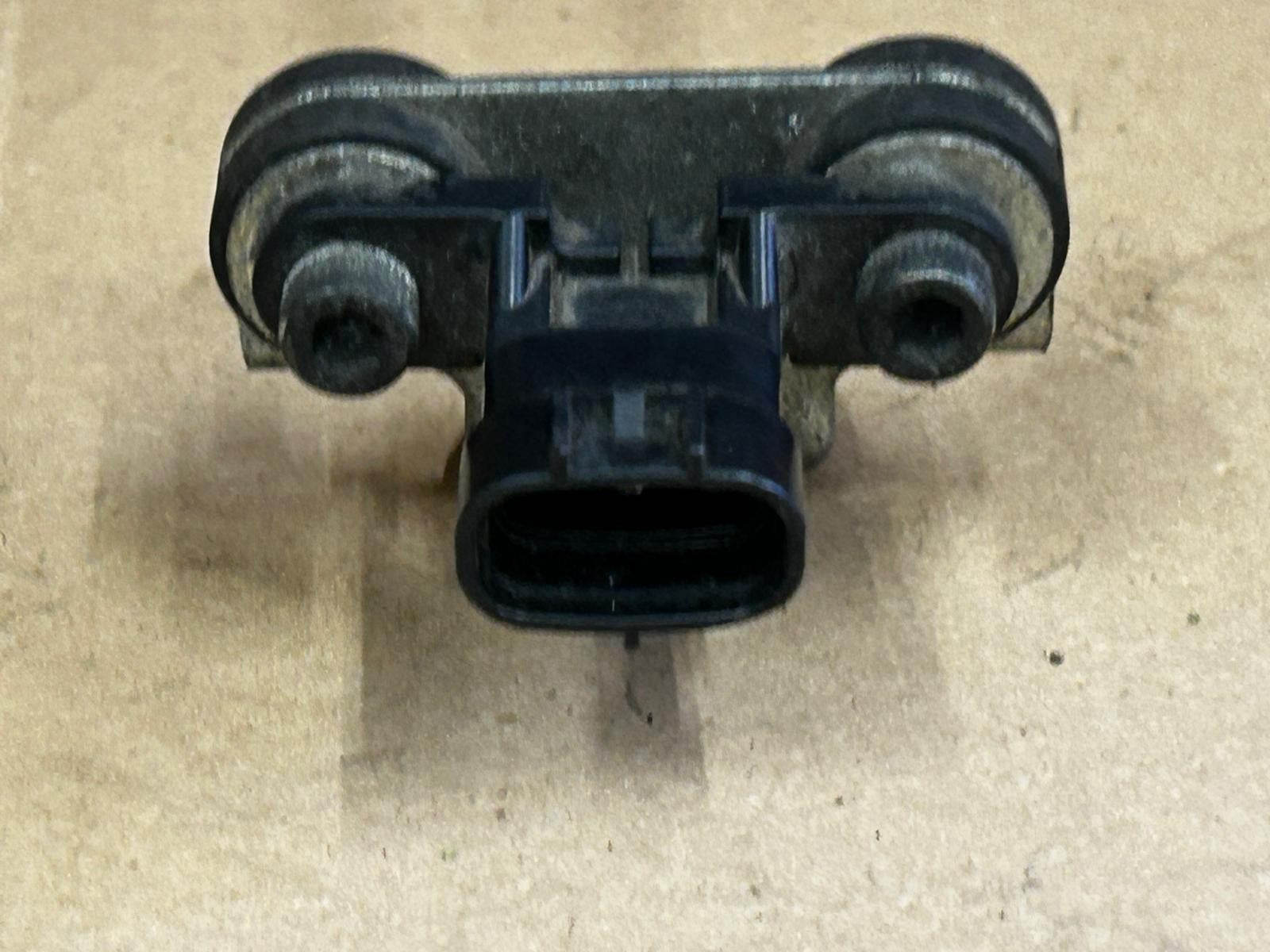 2006 - 2009 Yamaha YP 125R Xmax MAP Air Pressure Sensor