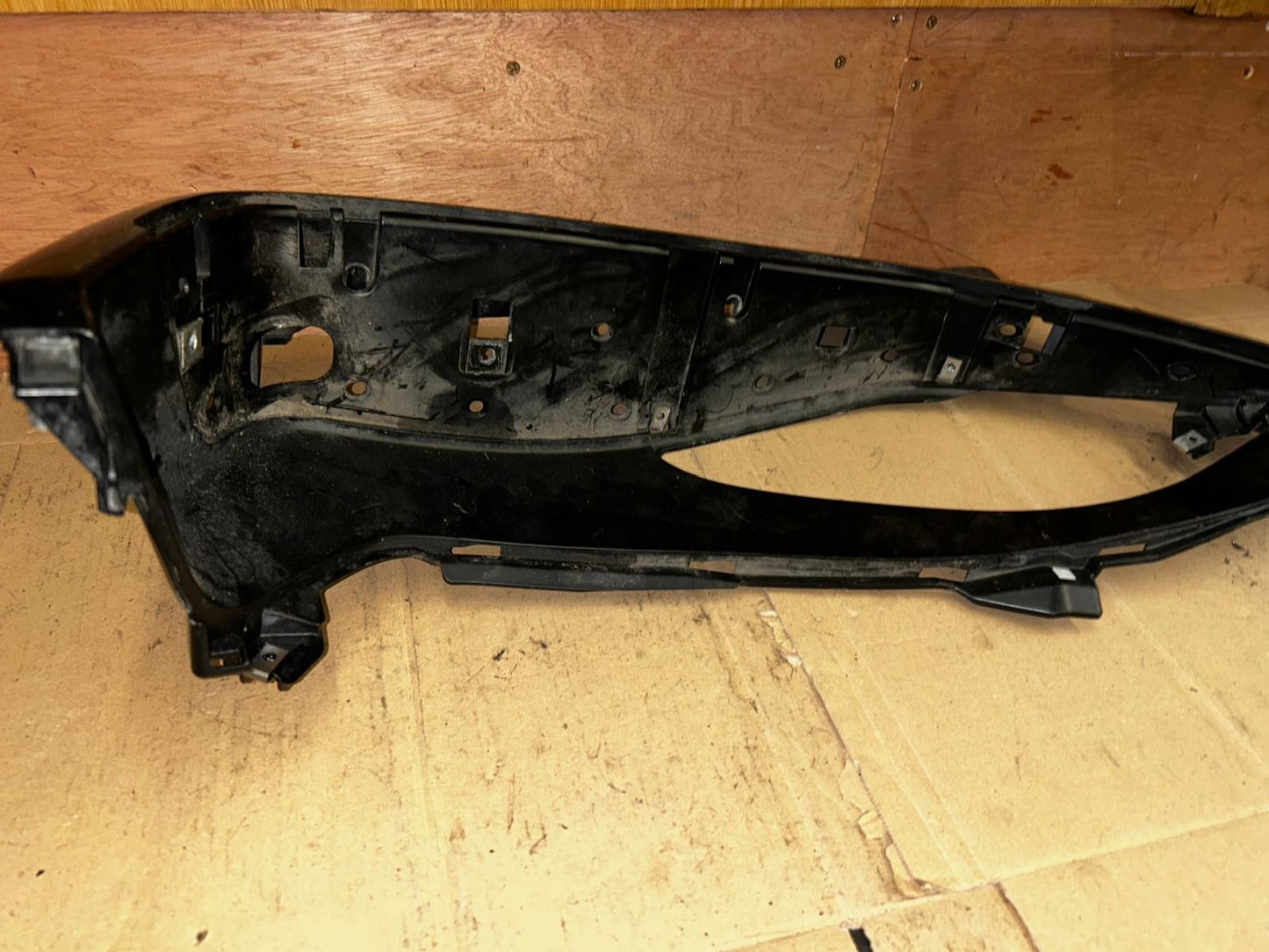 2022 Piaggio MP3 300 Right Side Footrest Panel | 1B005987