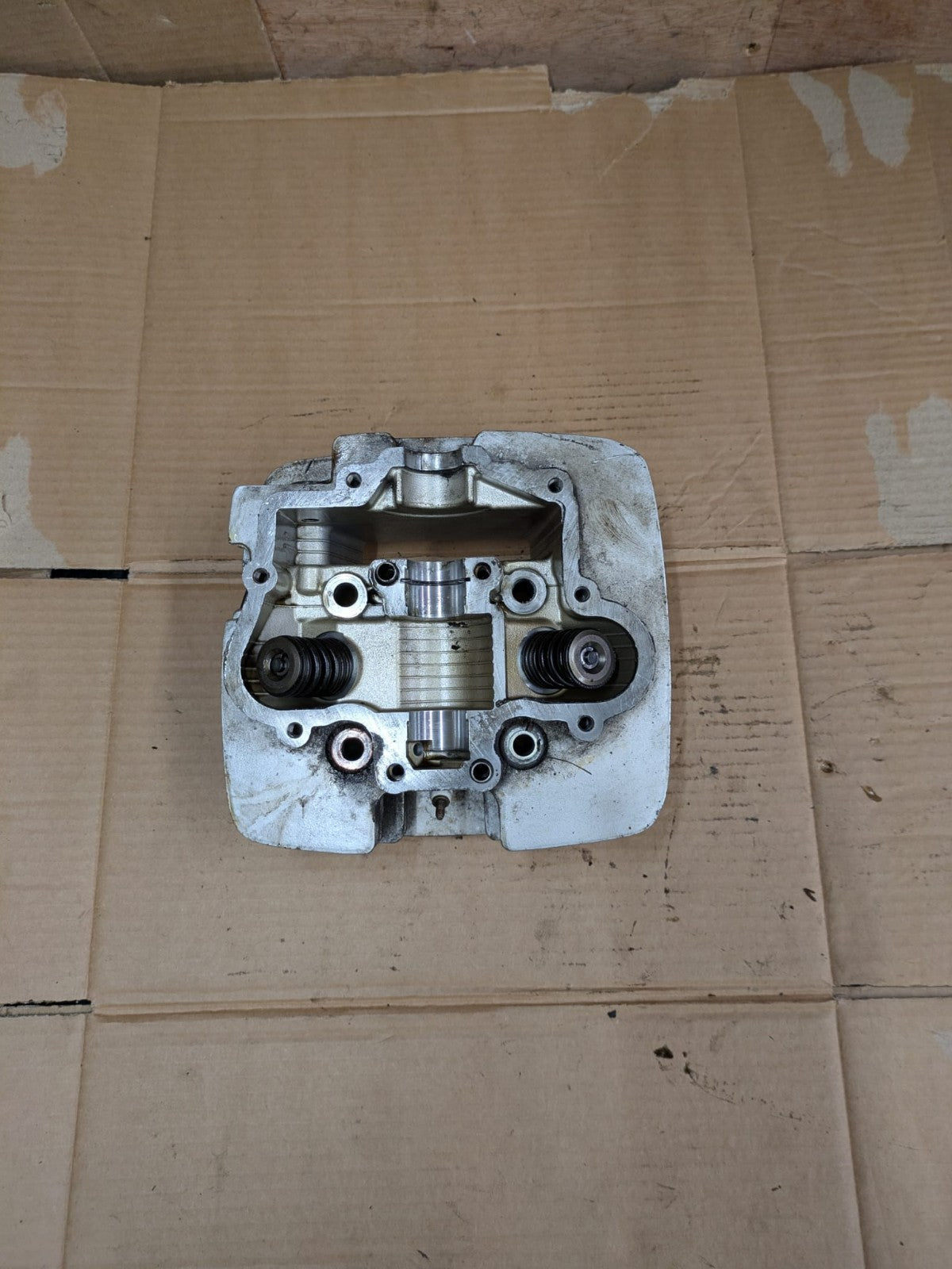 2005 Suzuki RV 125 Engine Cylinder Head