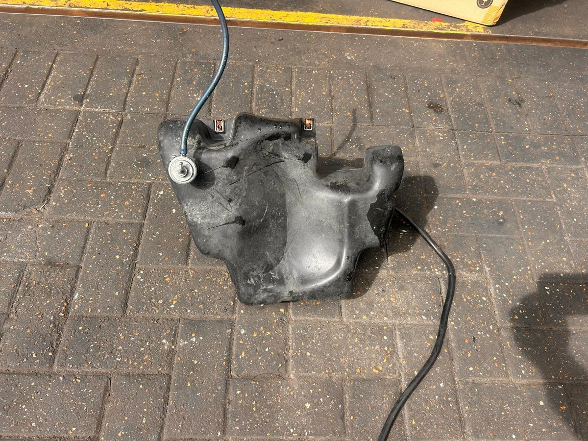 2001 Vespa ET4 Cento 125 Petrol Fuel Tank