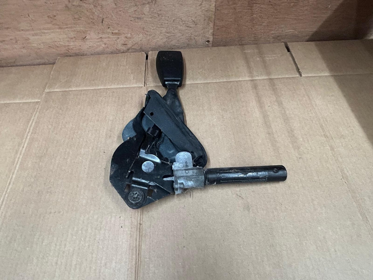 Genuine BMW 7 Series E38 Front Left Seatbelt Pre-Tensioner