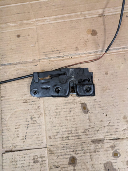 2011 Audi A3 S Line Hood / Bonnet Lock Latch Mechanism | 8P08235091