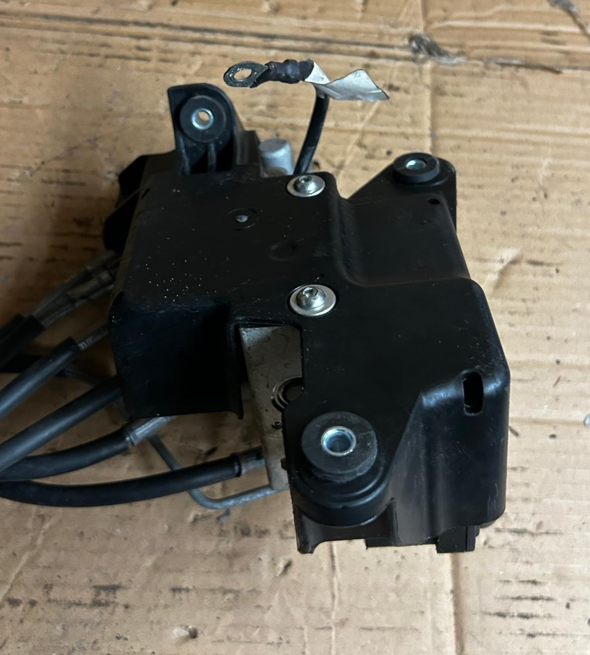 2019 - 2022 Piaggio MP3 500 ABS Pump | 1002145064