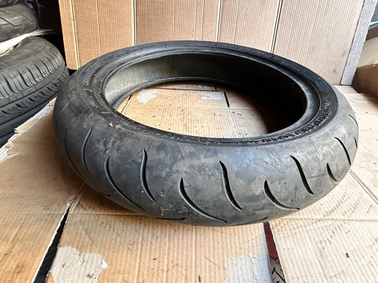 Bridgestone Battlax BT016R Hypersport Motorcycle Tyre 130/70/16