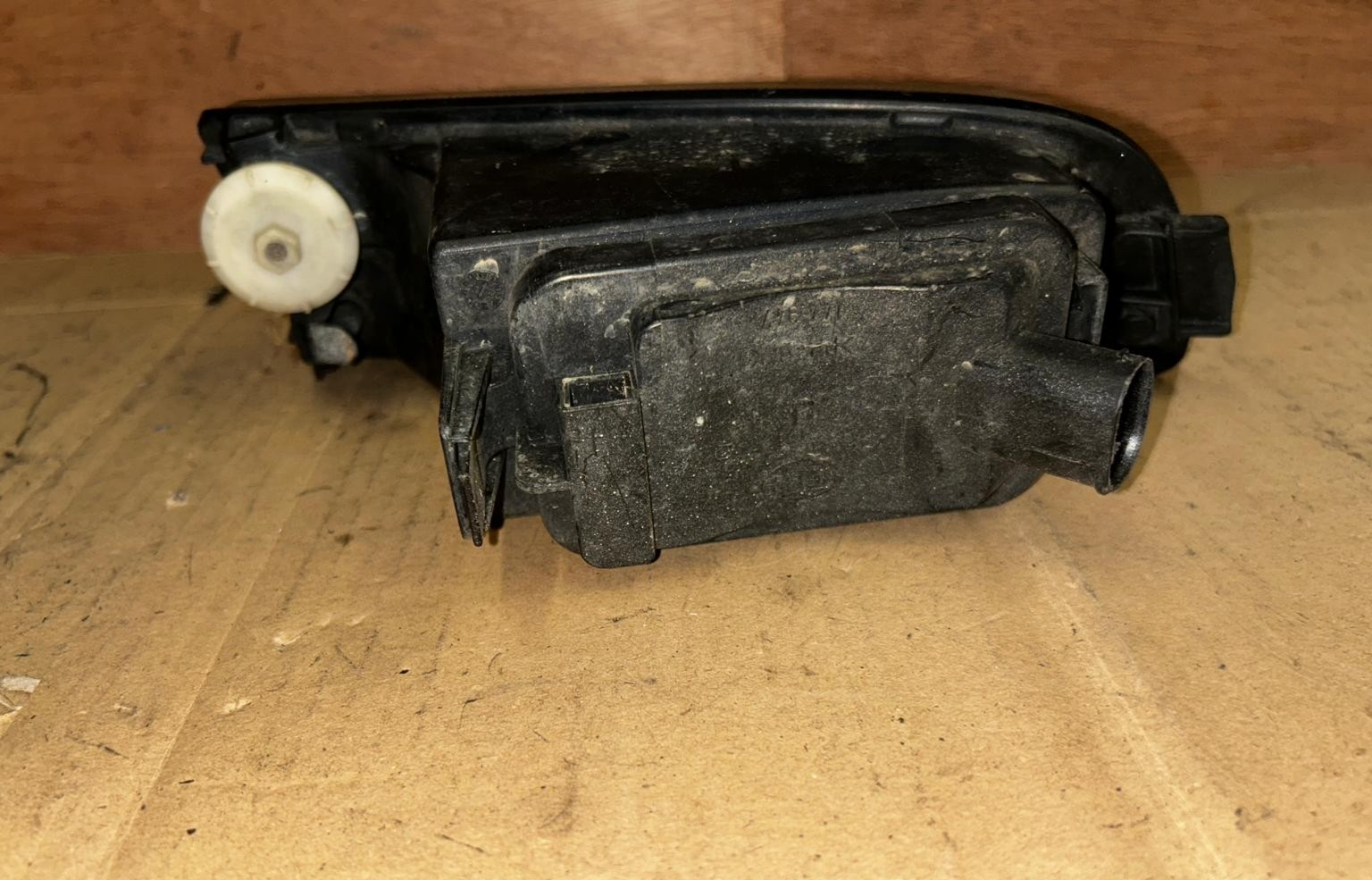 1993 - 2001 BMW 7 Series E38 740iL Right Side Fog Light Lamp Unit | 63178352023