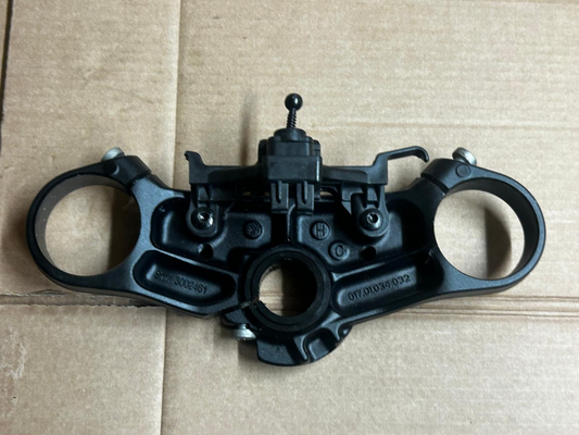 2020-2021 OEM KTM 1290 Super Duke R Upper Top Triple Clamp Yoke | 61701034032C1
