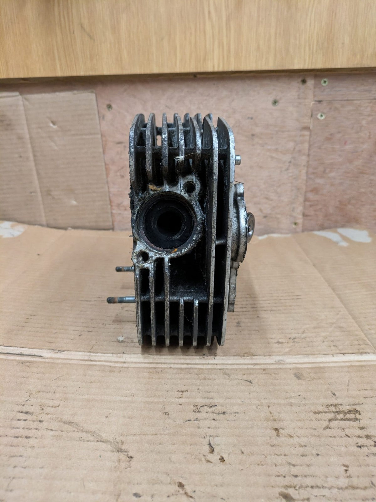 2005 Suzuki RV 125 Engine Cylinder Head