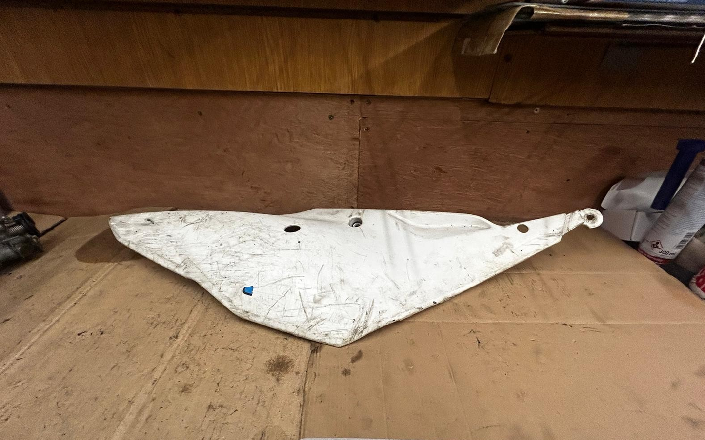 BMW F800ST Fuel Tank Side Cover | 60627610