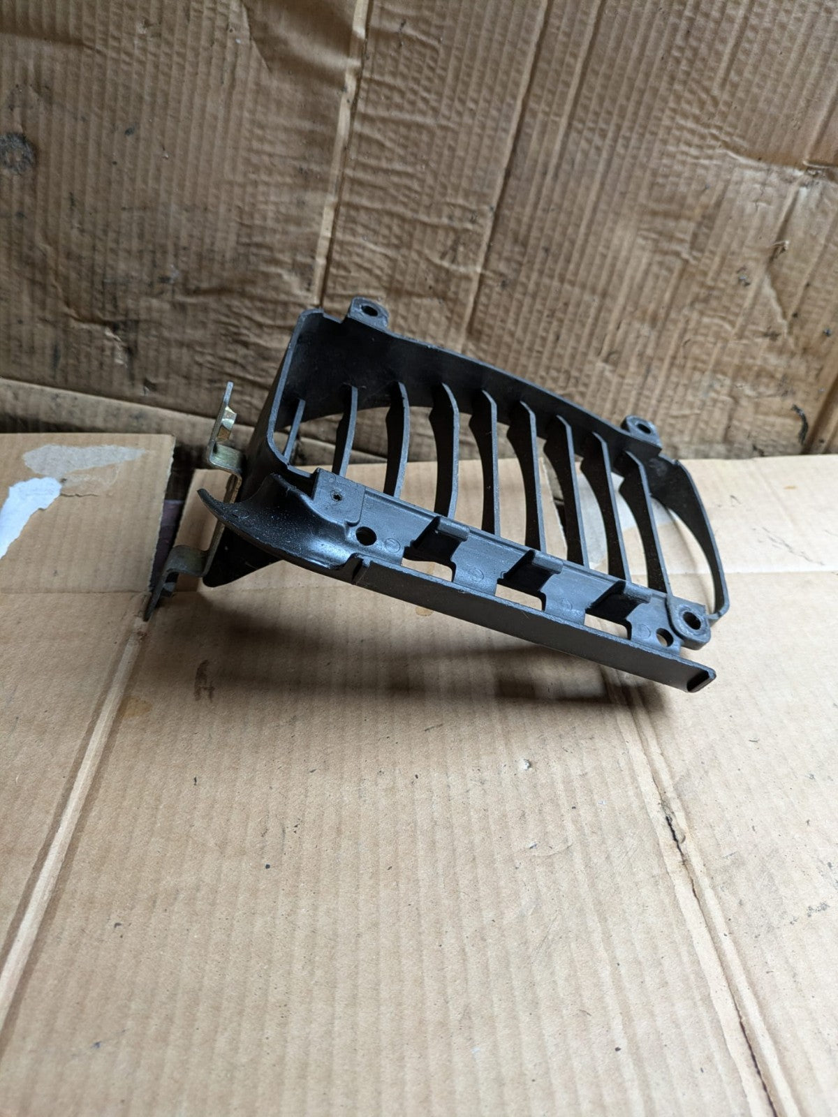 Vespa GTS Right Side Radiator Grill | 10127