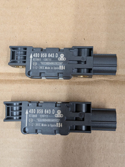 2011 Audi A3 S Line Crash Impact Sensors | 4B0959643D