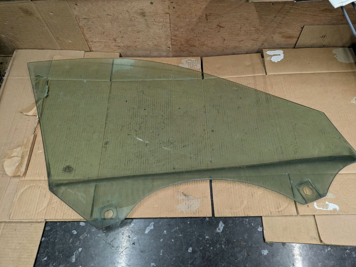 2011 Audi A3 S Line Front Right Driver Side Window Glass | 43R-001025