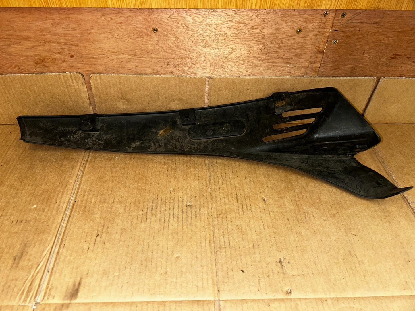 OEM Piaggio Vespa ET2-ET4 Left Side Fairing