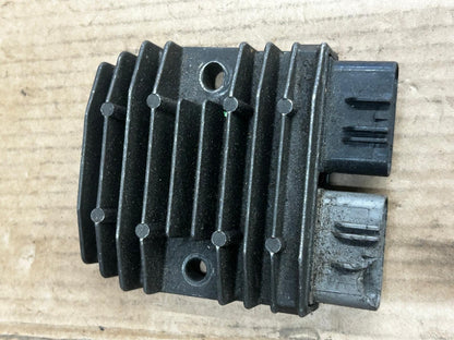 FH012AB | Voltage Regulator Rectifier