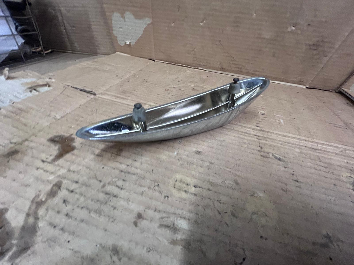 Vespa LX 50/125/150 Chrome Mudguard Crest | 650748